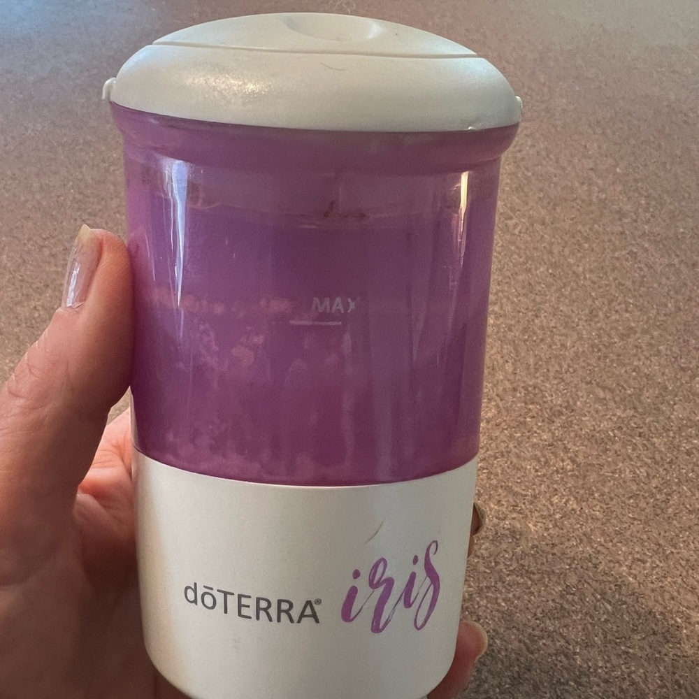 Doterra Iris Aromatherapy Diffuser in Purple and White